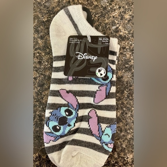 🤡 CHARACTER SOCKS NWT No Show Disney Star Wars Hello Kitty SpongeBob - Picture 12 of 14